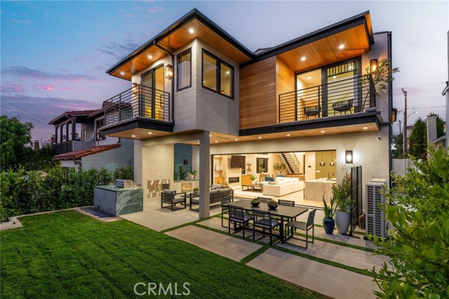 1721 Oak Avenue, Manhattan Beach CA: https://media.crmls.org/medias/1bc46c3d-5126-4221-a0ee-7b6b8e98fe25.jpg