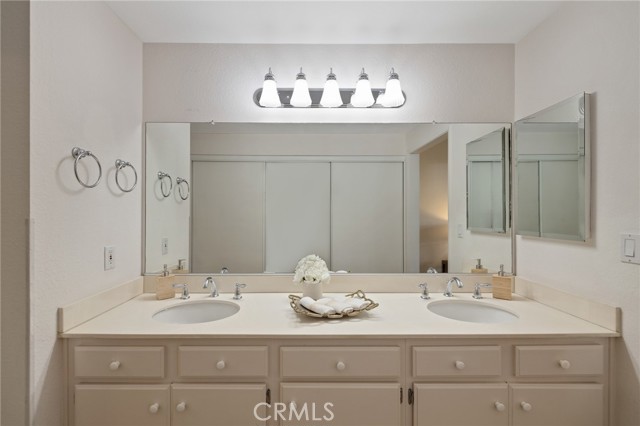 Detail Gallery Image 35 of 57 For 2571 Plaza Del Amo #109,  Torrance,  CA 90503 - 2 Beds | 2/1 Baths