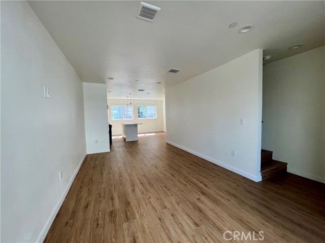 Detail Gallery Image 8 of 18 For 2418 Carmona Ave, Los Angeles,  CA 90016 - 3 Beds | 4/1 Baths