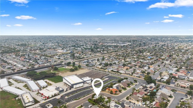 Detail Gallery Image 5 of 37 For 9412 Hingham, Huntington Beach,  CA 92646 - 5 Beds | 3 Baths