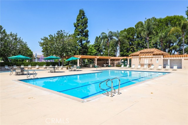 2348 Sunningdale Drive, Tustin CA: https://media.crmls.org/medias/1bc69235-2f50-440d-952e-61cfdea85643.jpg