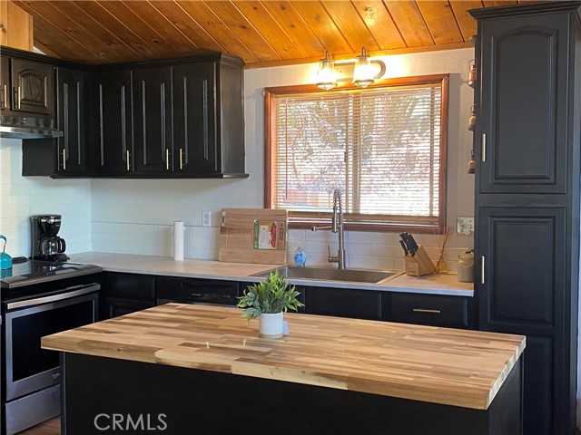 Detail Gallery Image 6 of 19 For 25300 Marion Ridge Dr, Idyllwild,  CA 92549 - 3 Beds | 2 Baths