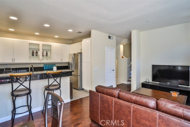 5 Arese Aisle, Irvine CA: https://media.crmls.org/medias/1bc6990b-3e91-4862-919d-57636057bf87.jpg