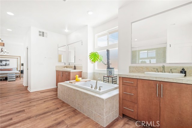 Detail Gallery Image 26 of 58 For 4934 Herzog Way, Palm Springs,  CA 92262 - 2 Beds | 2/1 Baths