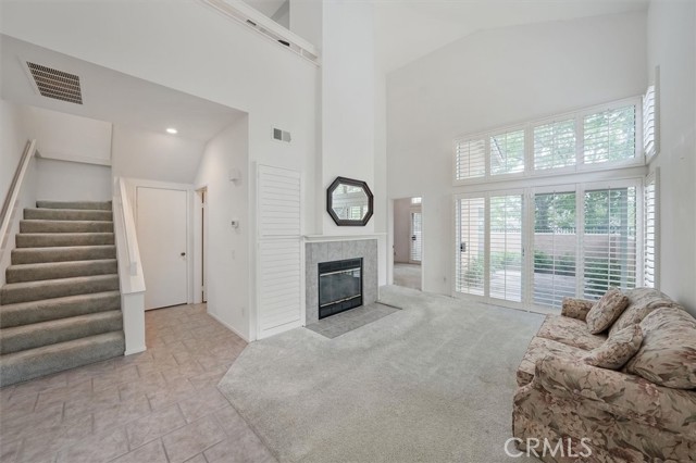 Detail Gallery Image 4 of 28 For 24009 Arroyo Park Dr #54,  Valencia,  CA 91355 - 2 Beds | 2/1 Baths