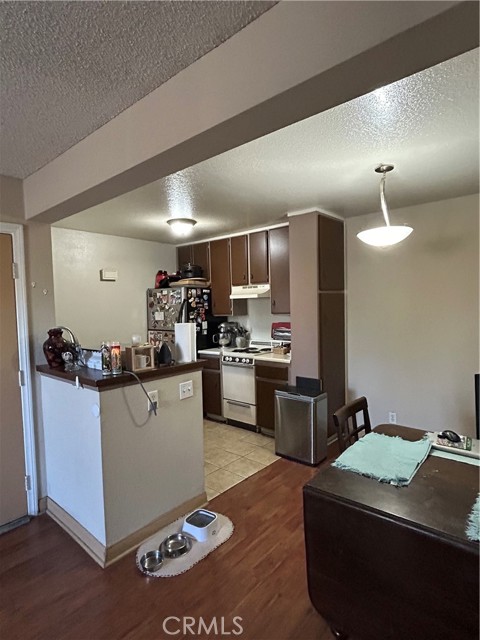 Detail Gallery Image 4 of 8 For 3641 Oak Creek Dr #G,  Ontario,  CA 91761 - 1 Beds | 1 Baths