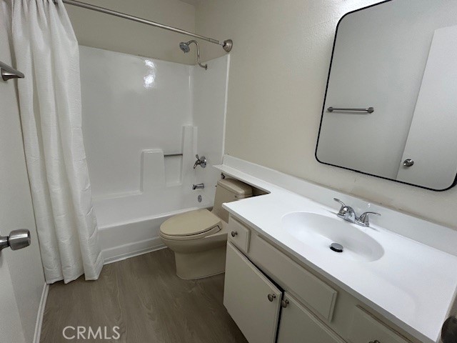 https://media.crmls.org/medias/1bc807ff-bb16-4aeb-bdf6-b2221f79a304.jpg?preset=X-Large