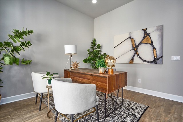 Detail Gallery Image 7 of 16 For 19396 Earth Summit, Apple Valley,  CA 92308 - 4 Beds | 3/1 Baths