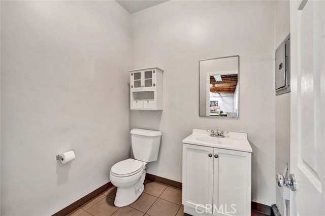 Detail Gallery Image 19 of 25 For 343 W Fletcher Ave, Orange,  CA 92865 - 3 Beds | 2/1 Baths