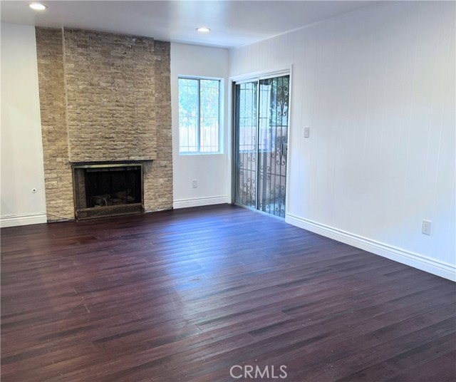 Detail Gallery Image 4 of 16 For 4515 W 137th, Hawthorne,  CA 90250 - 5 Beds | 4 Baths