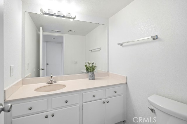 Detail Gallery Image 7 of 41 For 344 Mildred, Perris,  CA 92571 - 3 Beds | 2/1 Baths