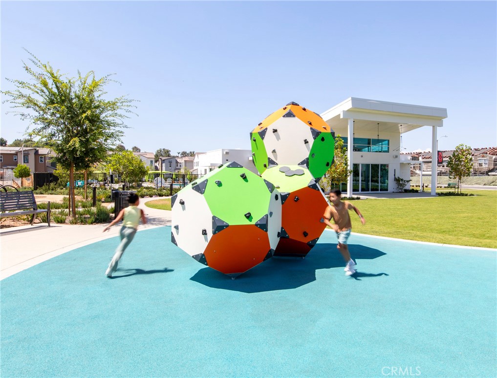 https://media.crmls.org/medias/1bc9b6d0-5864-4380-9c9e-6c6b1fdc1a38.jpg?preset=X-Large