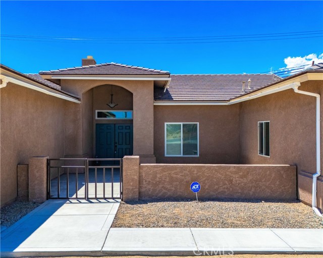 Detail Gallery Image 2 of 43 For 6496 Red Bluff Ave, Yucca Valley,  CA 92284 - 3 Beds | 2/1 Baths