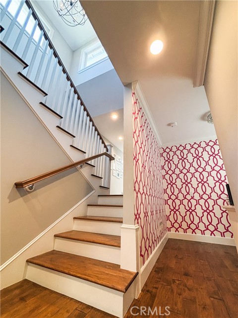 Detail Gallery Image 13 of 25 For 1301 Oak Ave, Manhattan Beach,  CA 90266 - 3 Beds | 3 Baths