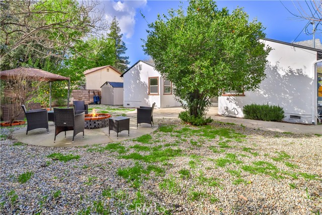 21032 Cantara Street, Canoga Park CA: https://media.crmls.org/medias/1bca8f45-df08-47ae-a399-1c2cc3e81257.jpg