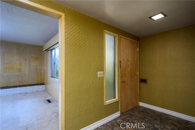 Detail Gallery Image 3 of 31 For 10313 Cullman Ave, Whittier,  CA 90603 - 3 Beds | 2 Baths
