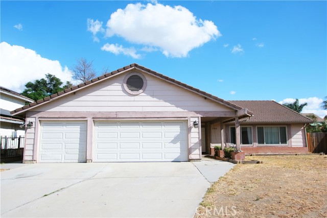 Detail Gallery Image 1 of 19 For 23365 Vida Ct, Moreno Valley,  CA 92553 - 4 Beds | 2 Baths