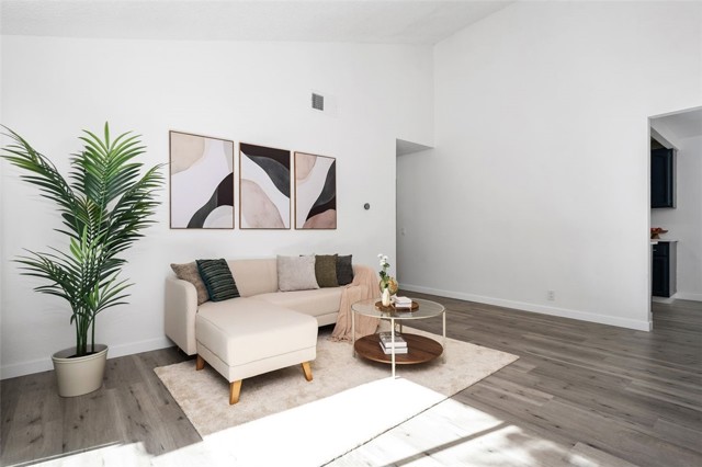 Detail Gallery Image 3 of 27 For 20553 S Vermont Ave #6,  Torrance,  CA 90502 - 2 Beds | 2 Baths