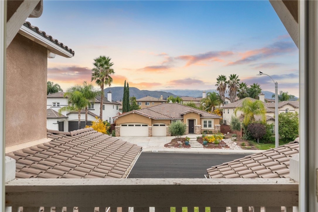 Detail Gallery Image 30 of 75 For 34168 Amici St, Temecula,  CA 92592 - 4 Beds | 3/1 Baths