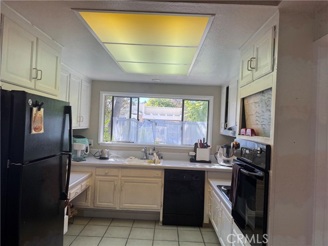 Detail Gallery Image 8 of 16 For 2037 via Mariposa East #C,  Laguna Woods,  CA 92637 - 2 Beds | 2 Baths