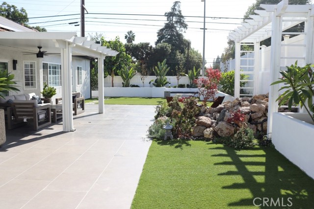 Detail Gallery Image 57 of 69 For 9103 Wystone Ave, Northridge,  CA 91324 - 4 Beds | 3 Baths