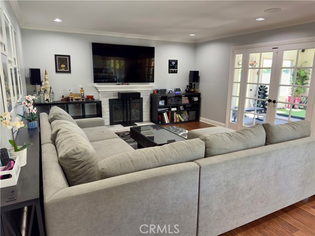 Detail Gallery Image 13 of 57 For 629 E Riverview Ave, Orange,  CA 92865 - 4 Beds | 2 Baths