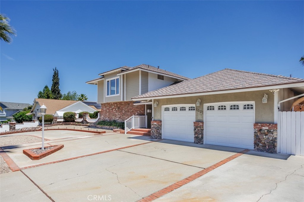 2001 Cypress Point Drive