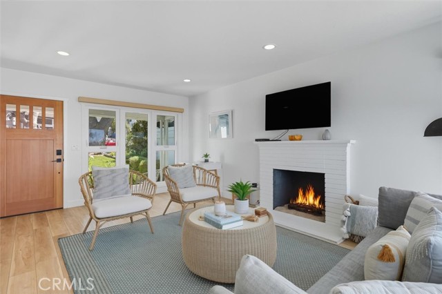 609 Gertruda, Redondo Beach, California 90277, 3 Bedrooms Bedrooms, ,3 BathroomsBathrooms,Residential,Sold,Gertruda,SB25261924