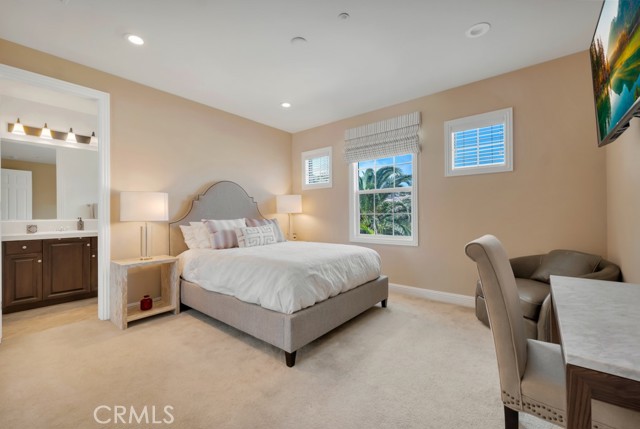 Detail Gallery Image 38 of 69 For 22774 Hialeah Way, Chatsworth,  CA 91311 - 5 Beds | 5/1 Baths