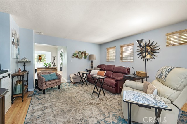 5893 Oak Knolls Road, Simi Valley CA: https://media.crmls.org/medias/1bcd0e07-174e-41a6-8003-796572911875.jpg