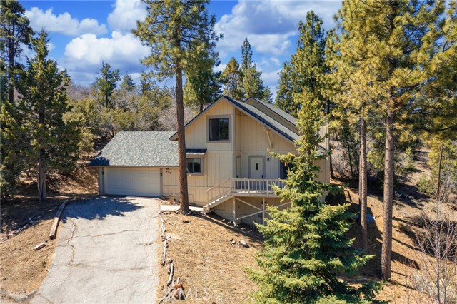 Detail Gallery Image 2 of 31 For 439 Tanglewood Dr, Big Bear City,  CA 92314 - 3 Beds | 2 Baths