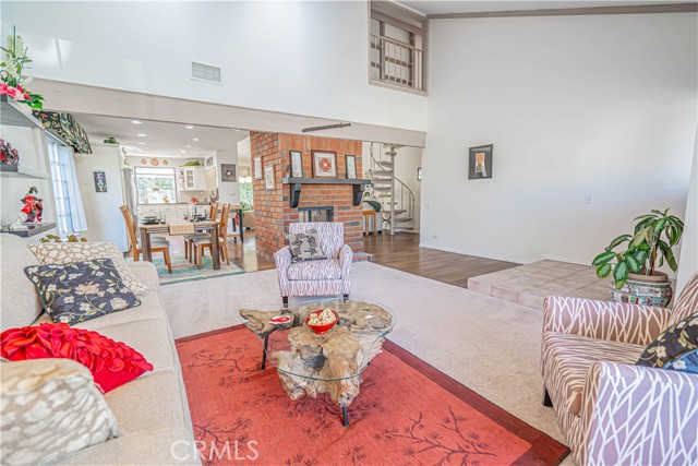 Detail Gallery Image 20 of 59 For 23514 via Decano, Valencia,  CA 91355 - 4 Beds | 2 Baths