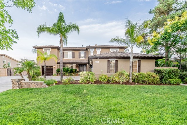 Detail Gallery Image 4 of 70 For 3675 Sunmeadow St, Corona,  CA 92881 - 6 Beds | 4 Baths