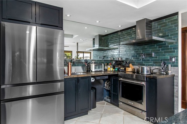 Detail Gallery Image 23 of 60 For 23572 Continental Dr, Canyon Lake,  CA 92587 - 3 Beds | 2 Baths