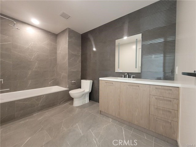 Detail Gallery Image 27 of 27 For 400 S Broadway #1302,  Los Angeles,  CA 90013 - 1 Beds | 1 Baths