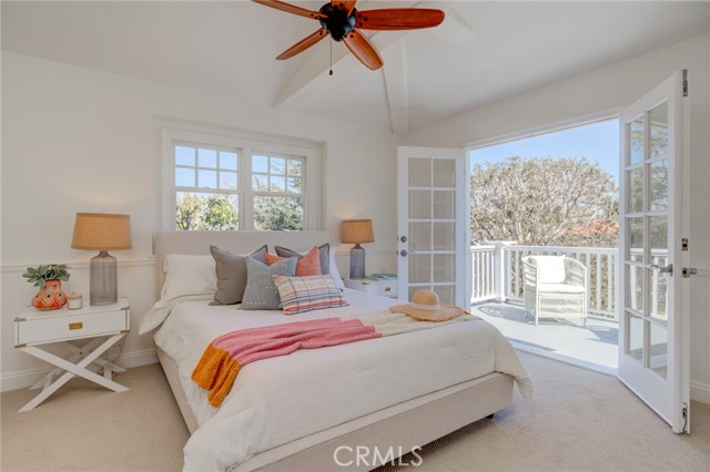 2905 Poinsettia Avenue, Manhattan Beach, California 90266, 5 Bedrooms Bedrooms, ,4 BathroomsBathrooms,Residential,Sold,Poinsettia,SB22039564