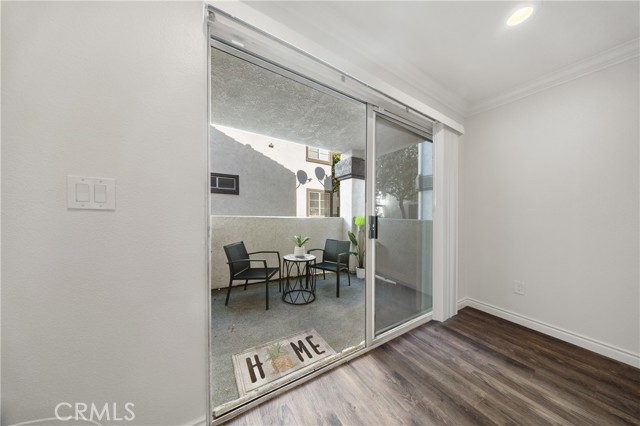 Detail Gallery Image 7 of 31 For 16377 Lakeshore 6k,  Lake Elsinore,  CA 92530 - 2 Beds | 2/1 Baths