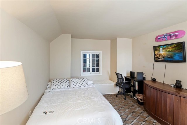 3820 Ridge Road, Riverside CA: https://media.crmls.org/medias/1bd11a95-d699-43bb-adb7-cbde80bd2a6f.jpg