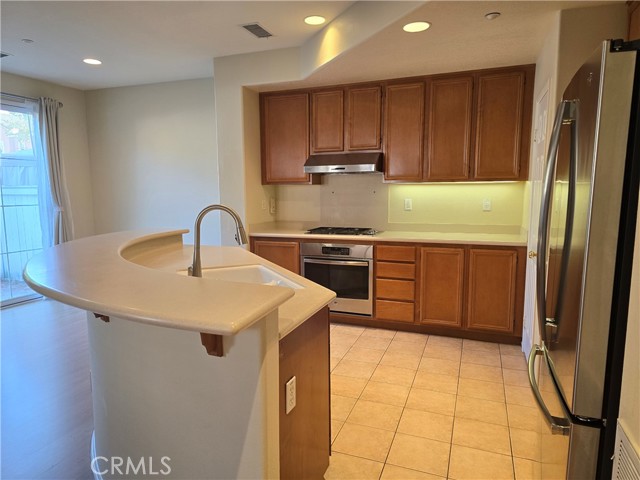 26 Daffodil, Irvine CA: https://media.crmls.org/medias/1bd1ac65-8236-4bec-888b-901fcd14bb0a.jpg