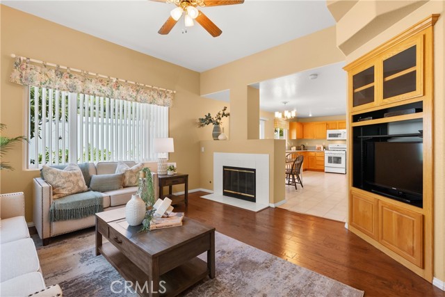 8 Chatri Circle, Lake Forest CA: https://media.crmls.org/medias/1bd1bf4d-8007-4d97-a986-95af898610e4.jpg