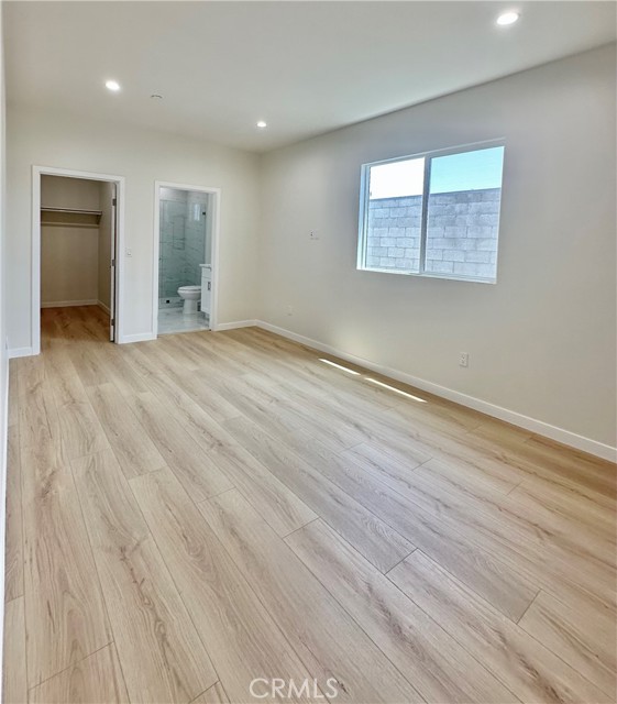7726 1/2 Laurel Canyon Boulevard, North Hollywood CA: https://media.crmls.org/medias/1bd1e9a0-a4dc-4760-8948-bbf432bd404b.jpg