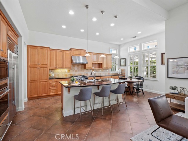 25679 Smoketree Lane, Valencia CA: https://media.crmls.org/medias/1bd2020e-0e66-46b5-a69c-2b0c5f436090.jpg