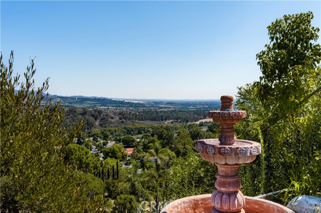 Detail Gallery Image 47 of 51 For 10651 Equestrian Dr, North Tustin,  CA 92705 - 4 Beds | 2/1 Baths