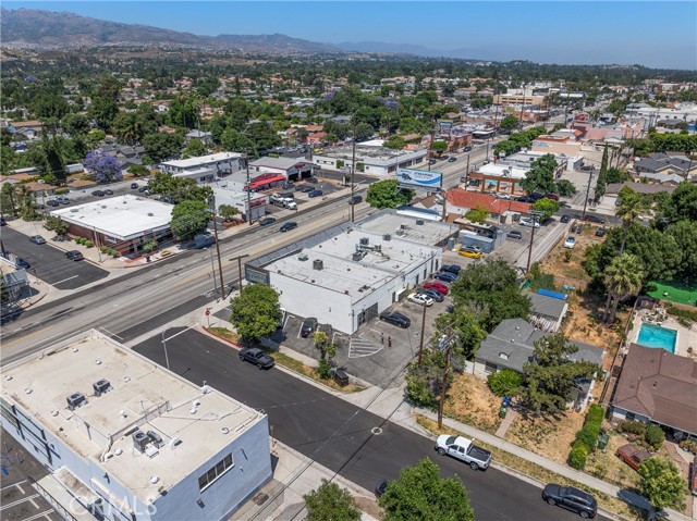 21820 Devonshire St, Chatsworth (los Angeles), California 91311, ,Commercial Lease,For Rent,21820 Devonshire St,CRSR24185368