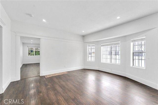 2040 Hancock Street, Los Angeles CA: https://media.crmls.org/medias/1bd39fce-060e-45de-adfa-67c47012fc25.jpg
