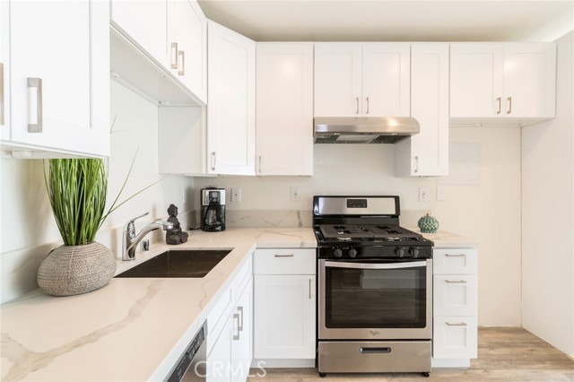 1836 The Strand, Hermosa Beach CA: https://media.crmls.org/medias/1bd47700-8194-4464-99c1-d170a4661bf7.jpg