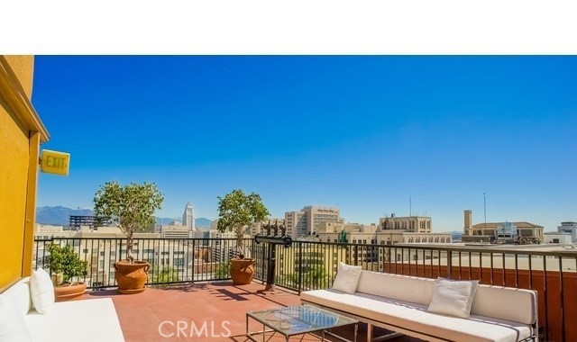 Detail Gallery Image 1 of 7 For 312 W 5th St #1110,  Los Angeles,  CA 90013 - 1 Beds | 1 Baths