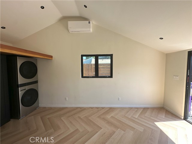 Detail Gallery Image 5 of 11 For 6701 Andasol Ave, Lake Balboa,  CA 91406 - 0 Beds | 1 Baths