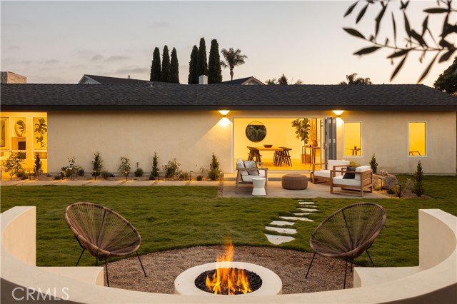 3499 San Rafael Circle, Costa Mesa CA: https://media.crmls.org/medias/1bd6d6f7-6fc1-421f-8d64-8fca0c0da61e.jpg