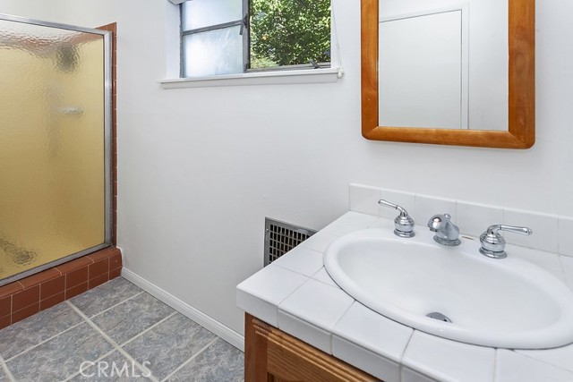 22330 Cantara Street, Canoga Park CA: https://media.crmls.org/medias/1bd749c0-8ecc-4685-b79b-ef3c94e472ba.jpg